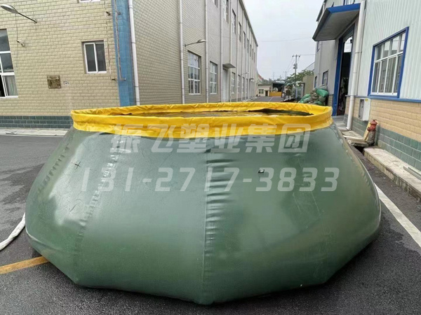 储水袋、水罐